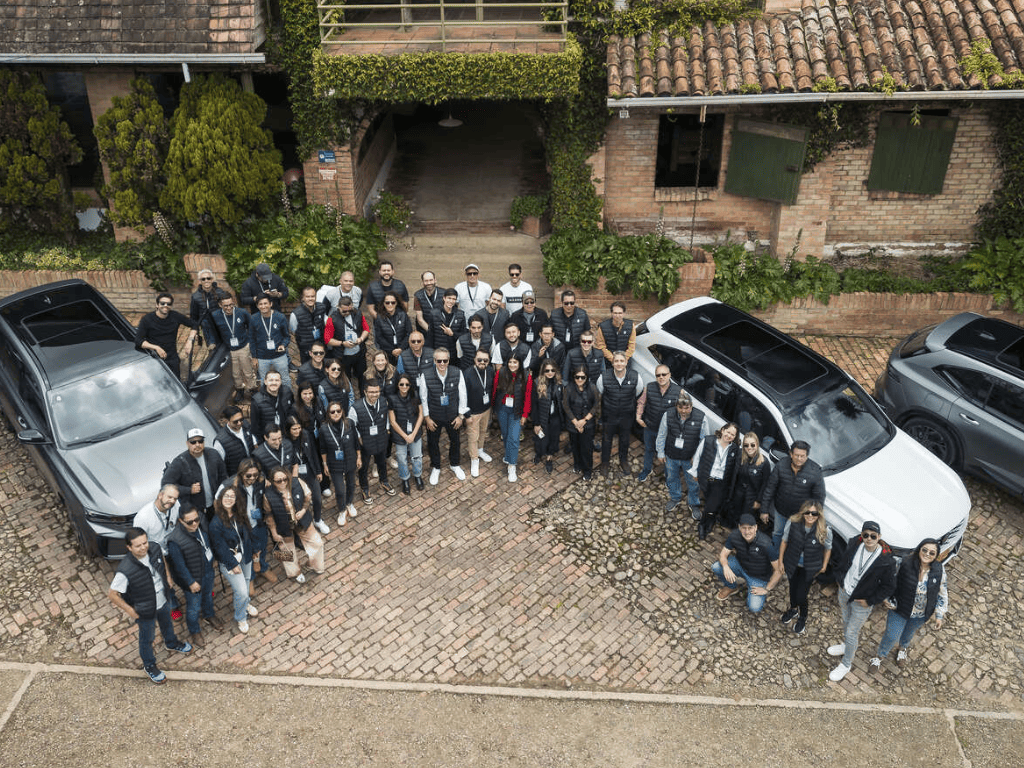 NOSOTROS I2 MARKETING